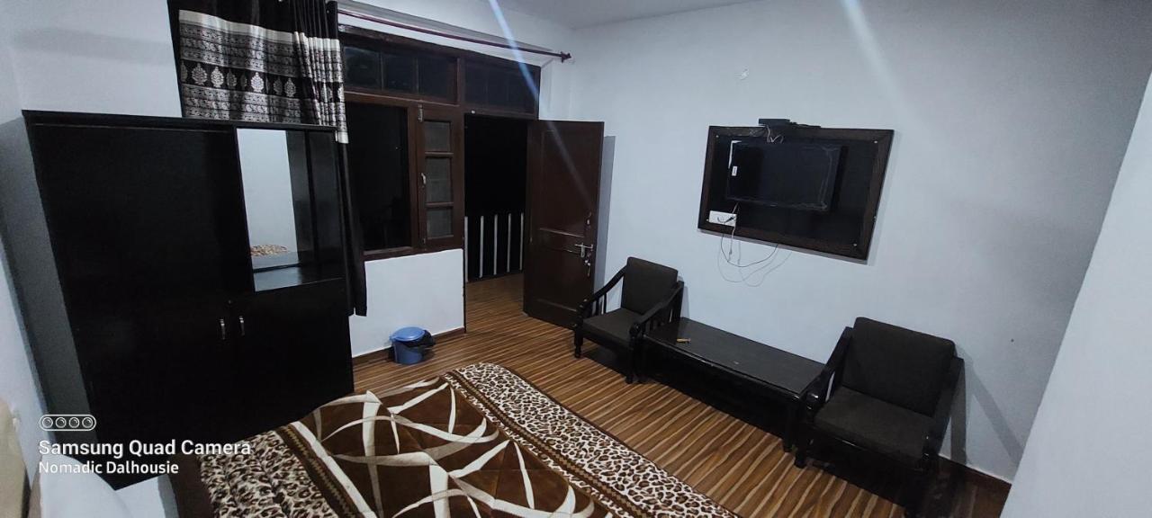Peaceful Retreat Home Stay, Dalhousie Dış mekan fotoğraf