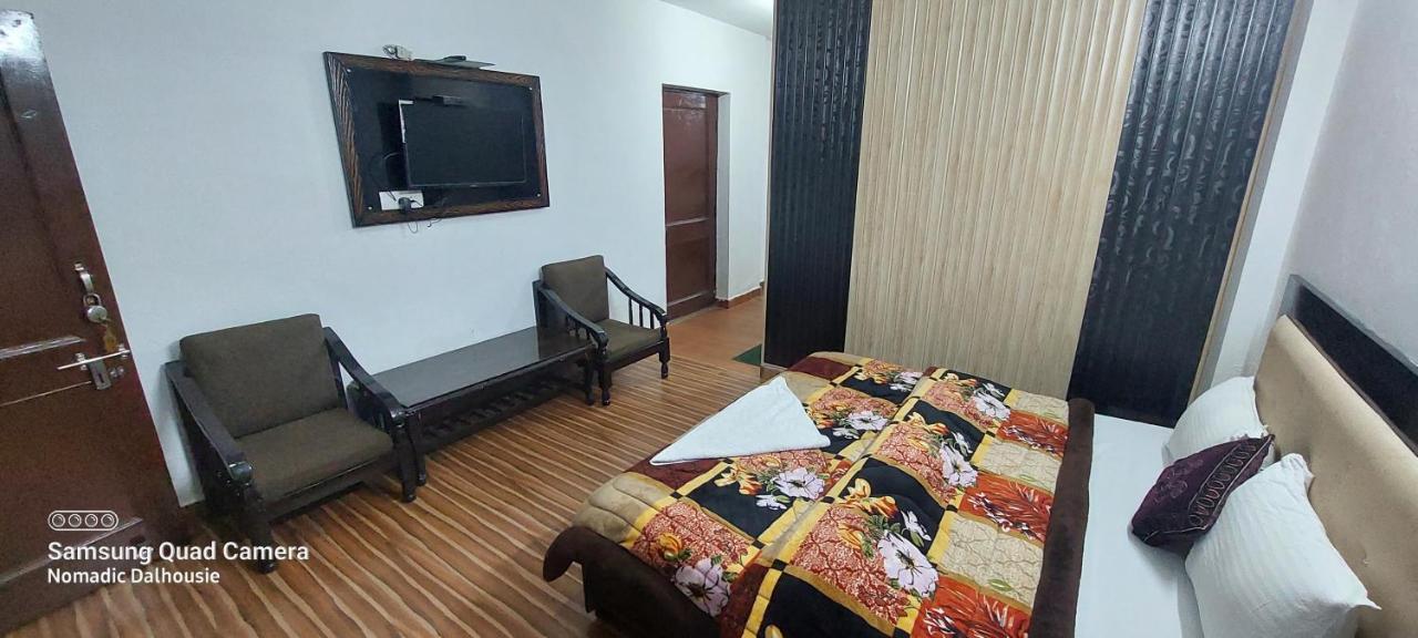 Peaceful Retreat Home Stay, Dalhousie Dış mekan fotoğraf